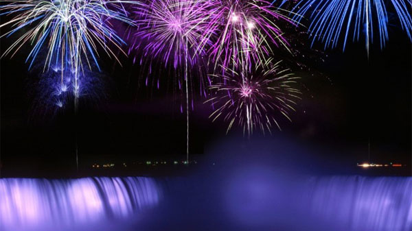 Fireworks Over Niagara Falls - Hotels in Niagara Falls
