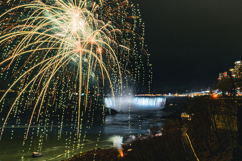 Nightly Fireworks Return to Niagara Falls - Hotels in Niagara Falls